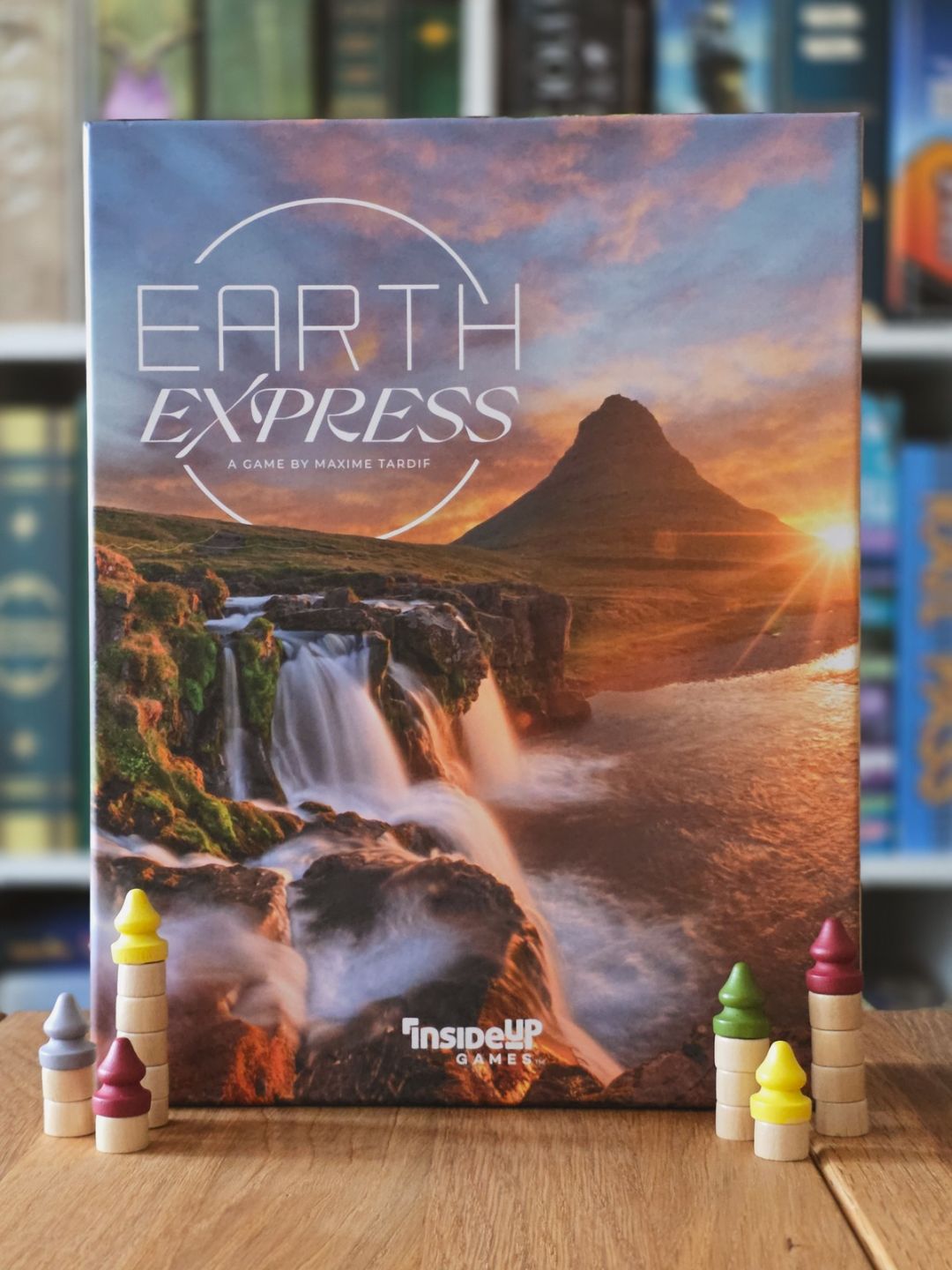 Earth Express: Solo Review